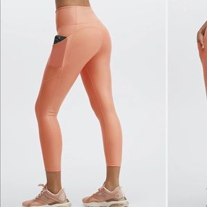 Fabletics High Waisted Pocket Iridescent Luxe 7/8